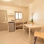 Rody Caves Aparthotel Oia (Santorini)