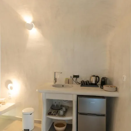 Rody Caves 公寓式酒店 伊亚