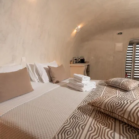 Rody Caves شقة فندقية أويا