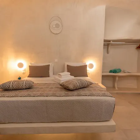 Rody Caves 3*