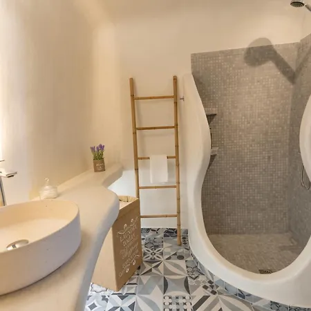 Aparthotel Rody Caves